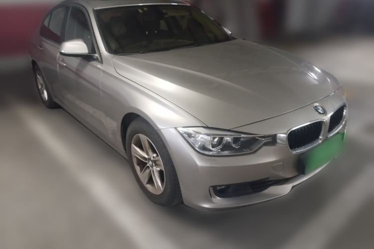Used BMW 3 Series 2014 320i Sport Edition Front Right 45 Deg