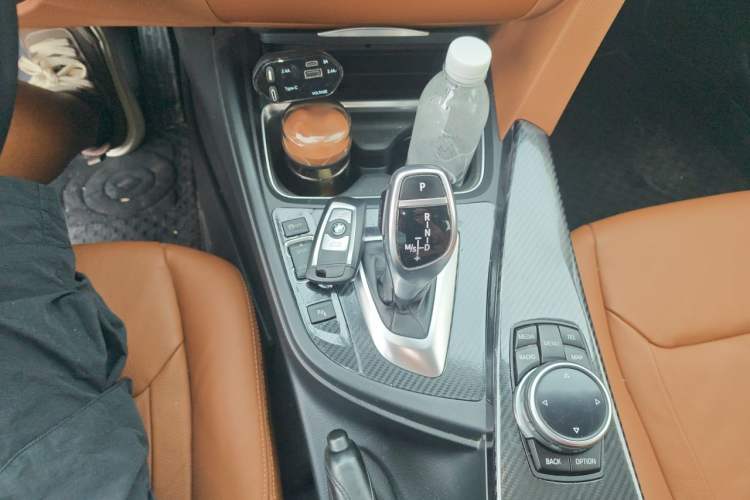 Used BMW 3 Series 2014 320Li Luxury Design Package Gear Lever