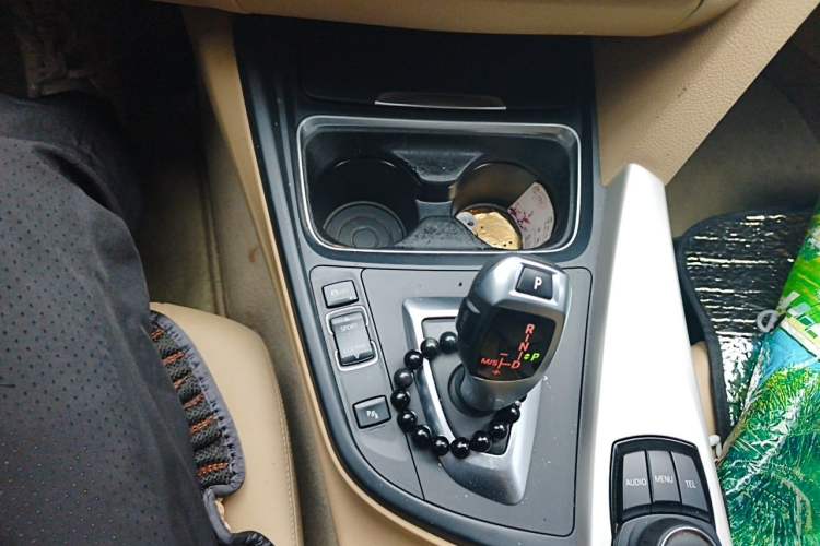 Used BMW 3 Series 2014 320Li Fashion Model Gear Lever