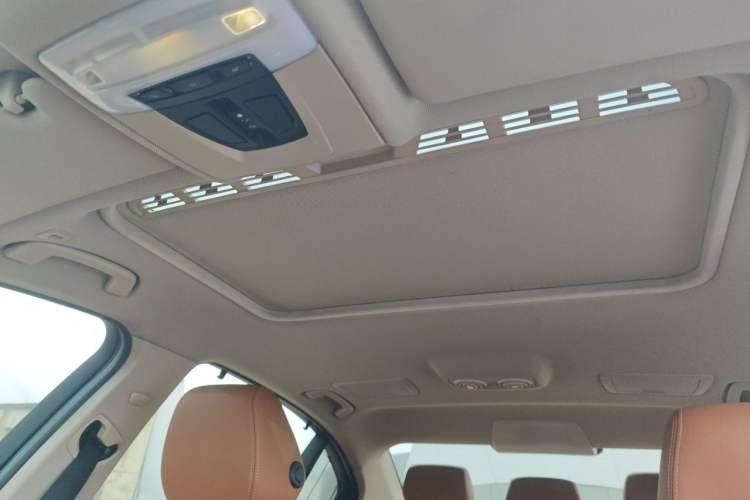 Used BMW 3 Series 2014 320Li Luxury Design Package Headliner