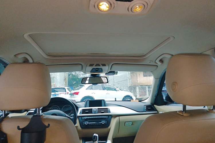 Used BMW 3 Series 2014 320Li Fashion Model Headliner