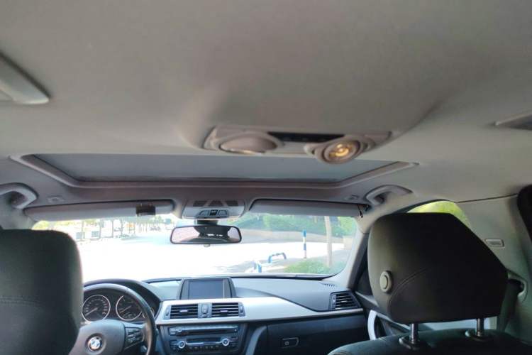 Used BMW 3 Series 2014 320Li Fashion Model Headliner