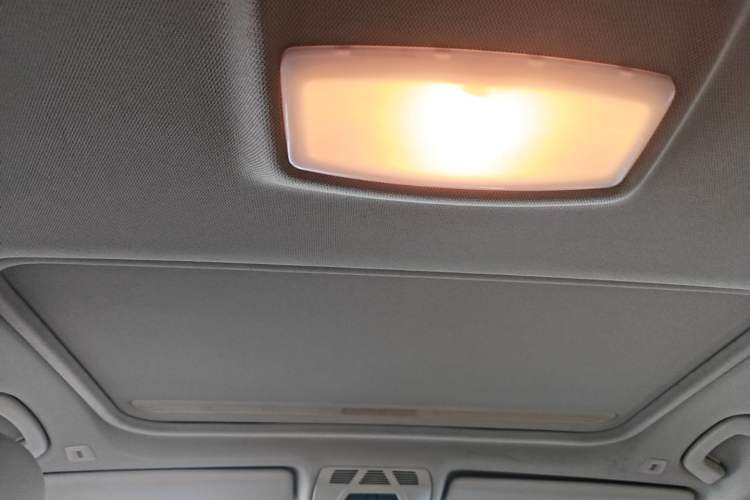 Used BMW 3 Series 2014 320i Sport Edition Headliner