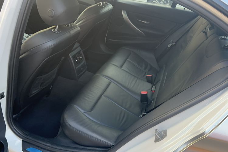 Used BMW 3 Series 2014 328i M Sport Edition Interior 2