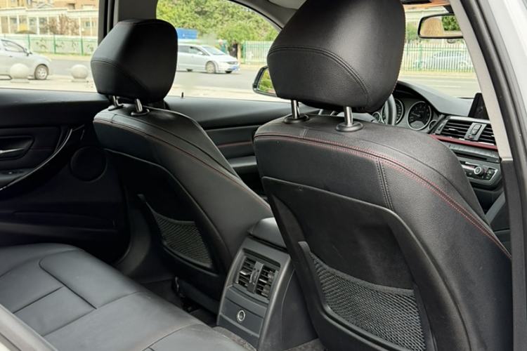 Used BMW 3 Series 2014 320i Sport Design Package Interior 3