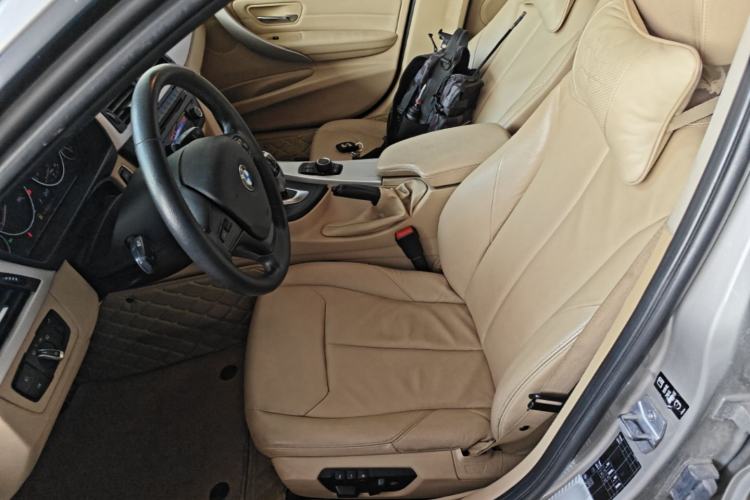 Used BMW 3 Series 2014 320i Sport Edition Left Front Seat