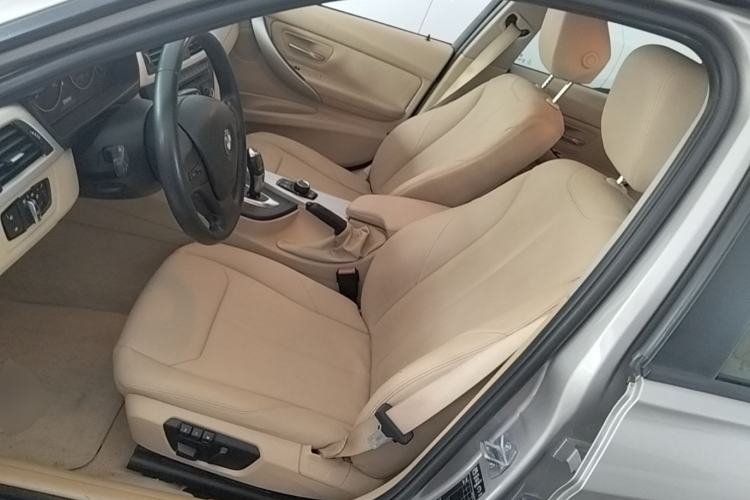 Used BMW 3 Series 2014 320i Active Edition Left Front Seat