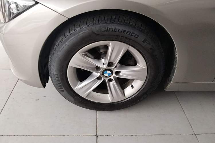 Used BMW 3 Series 2014 320i Active Edition Left Front Wheel Hub