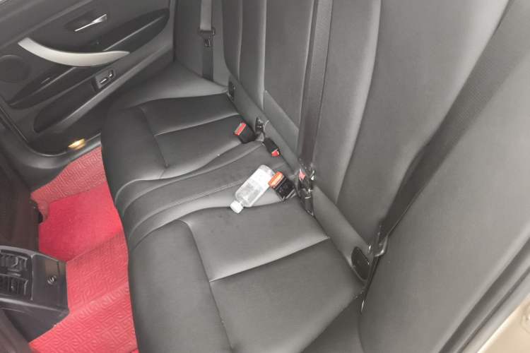Used BMW 3 Series 2014 320Li Fashion Model Left Rear Seat