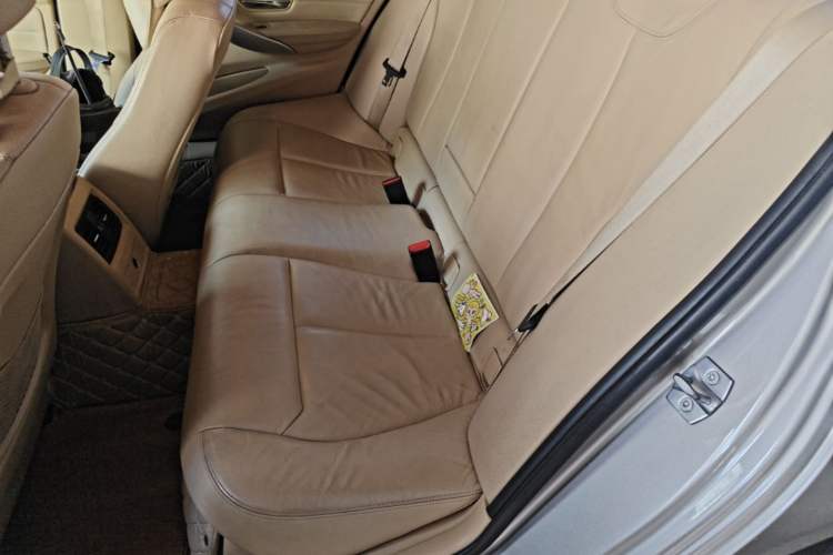 Used BMW 3 Series 2014 320i Sport Edition Left Rear Seat