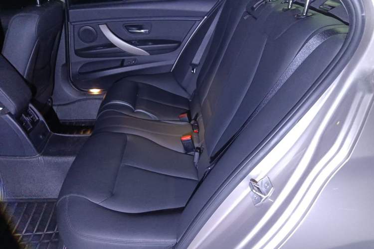 Used BMW 3 Series 2014 320Li Fashion Model Left Rear Seat