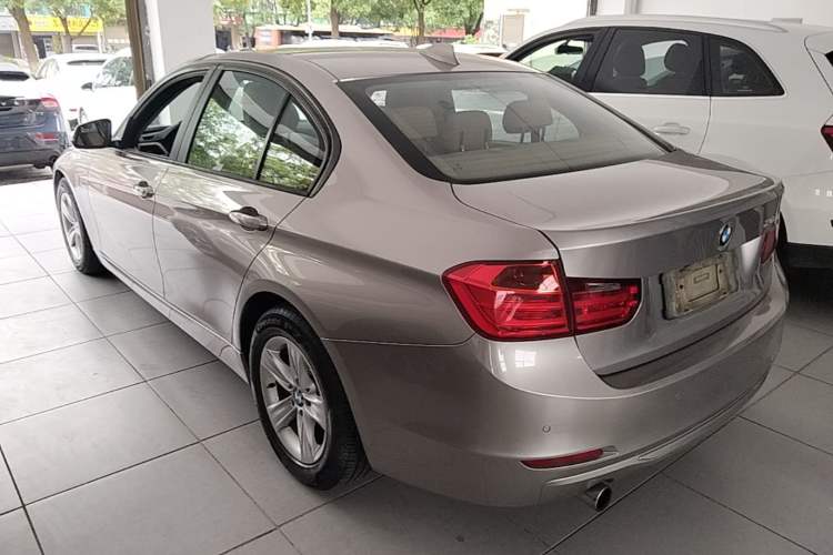 Used BMW 3 Series 2014 320i Active Edition Rear Left 45 Deg