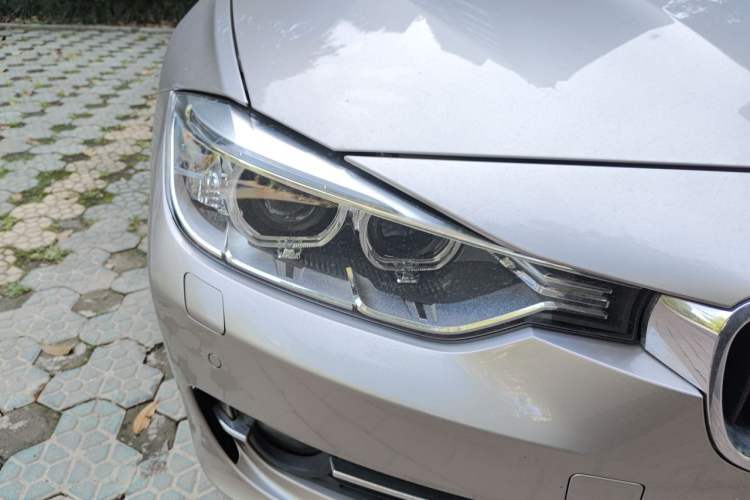 Used BMW 3 Series 2014 320Li Fashion Model Right Front Headlight