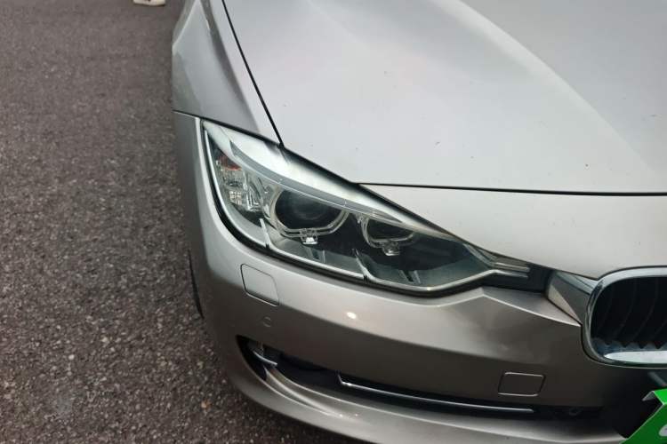 Used BMW 3 Series 2014 320Li Fashion Model Right Front Headlight