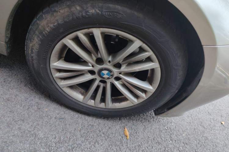 Used BMW 3 Series 2014 320Li Fashion Model Right Front Wheel Hub