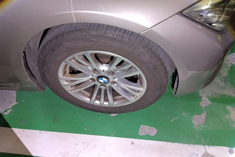 Used BMW 3 Series 2014 320Li Fashion Model Right Front Wheel Hub