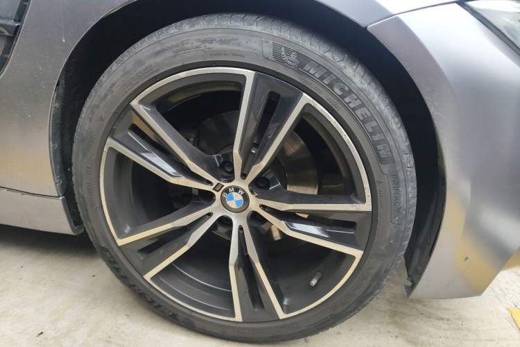 Used BMW 3 Series 2014 320i Sport Edition Right Front Wheel Hub