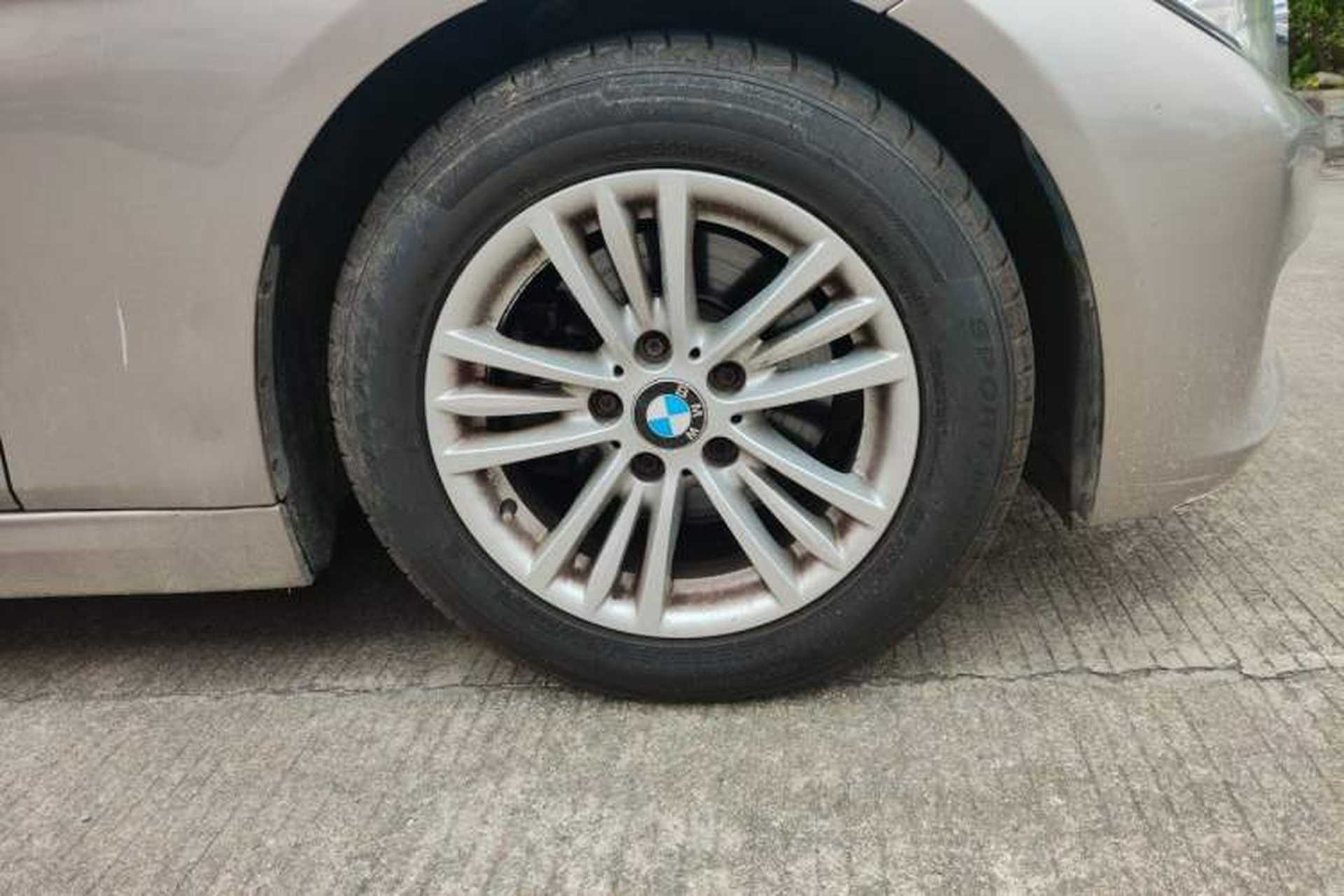 Used BMW 3 Series 2014 320Li Fashion Model Right Front Wheel Hub