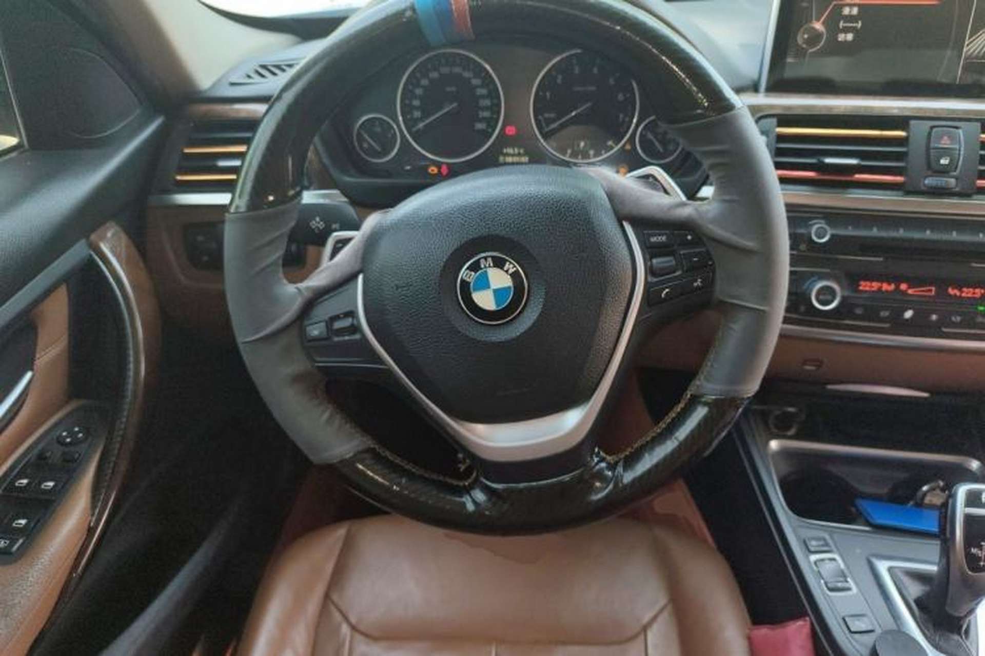 Used BMW 3 Series 2014 320Li Luxury Design Package Steering Wheel