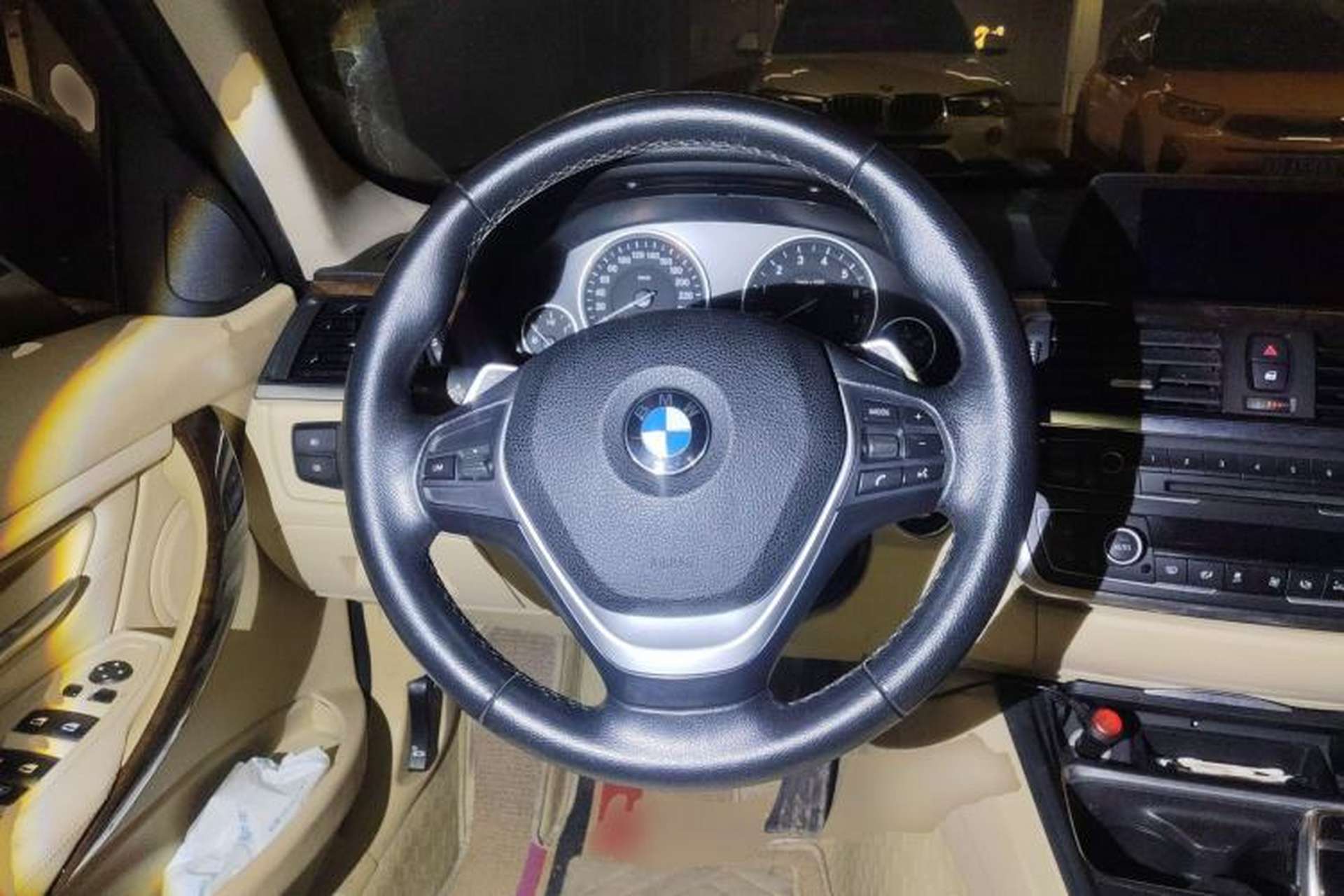 Used BMW 3 Series 2014 320Li Luxury Design Package Steering Wheel