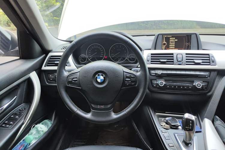 Used BMW 3 Series 2014 320Li Fashion Model Steering Wheel