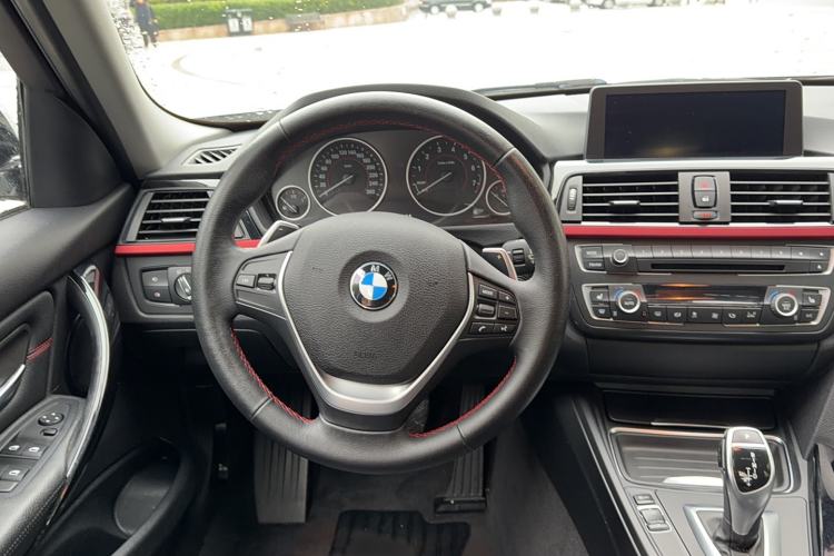 Used BMW 3 Series 2014 320i Sport Design Package Steering Wheel