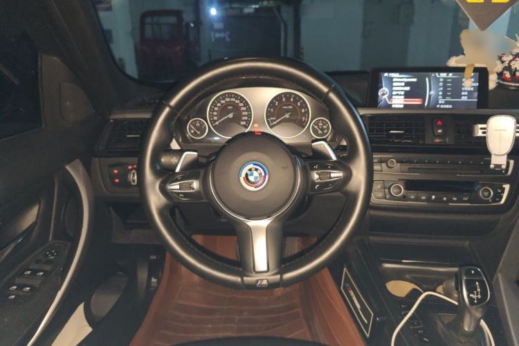 Used BMW 3 Series 2014 328i M Sport Edition Steering Wheel