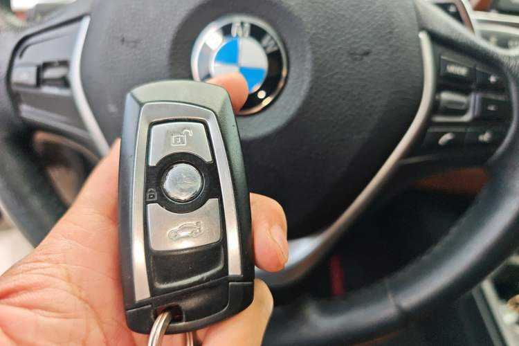 Used BMW 3 Series 2014 320Li Luxury Design Package Vehicle Key