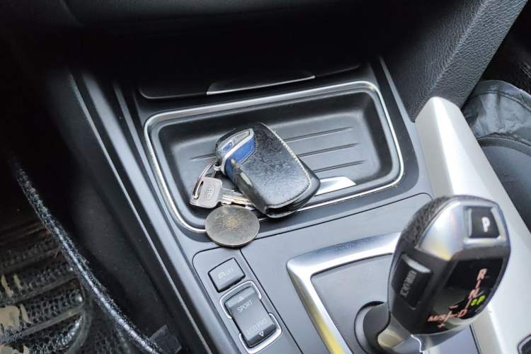 Used BMW 3 Series 2014 320Li Fashion Model Vehicle Key