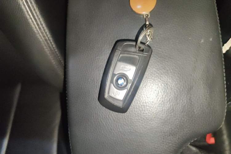Used BMW 3 Series 2014 328Li Fashion Model Vehicle Key