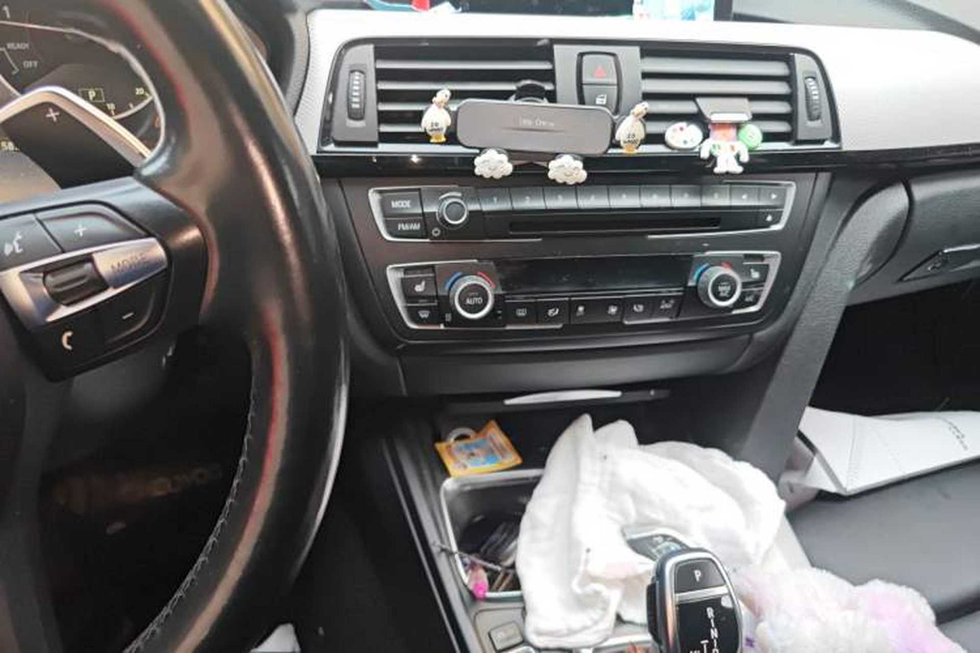 Used BMW 3 Series 2014 328i M Sport Edition Audio And AC Panel