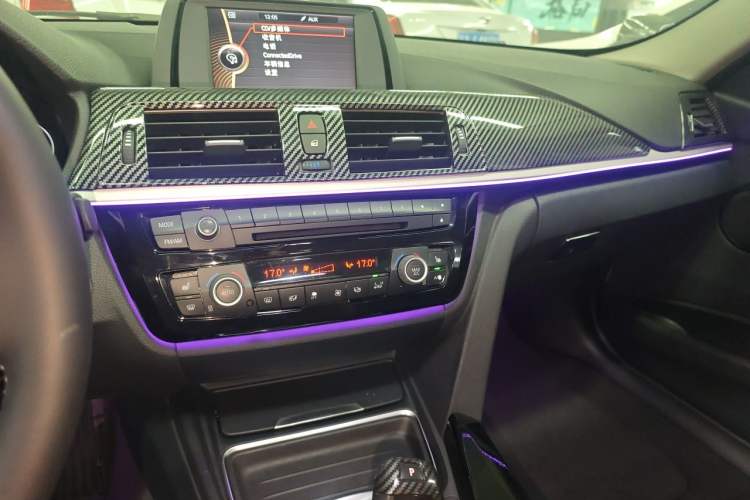 Used BMW 3 Series 2014 320i Sport Edition Audio And AC Panel