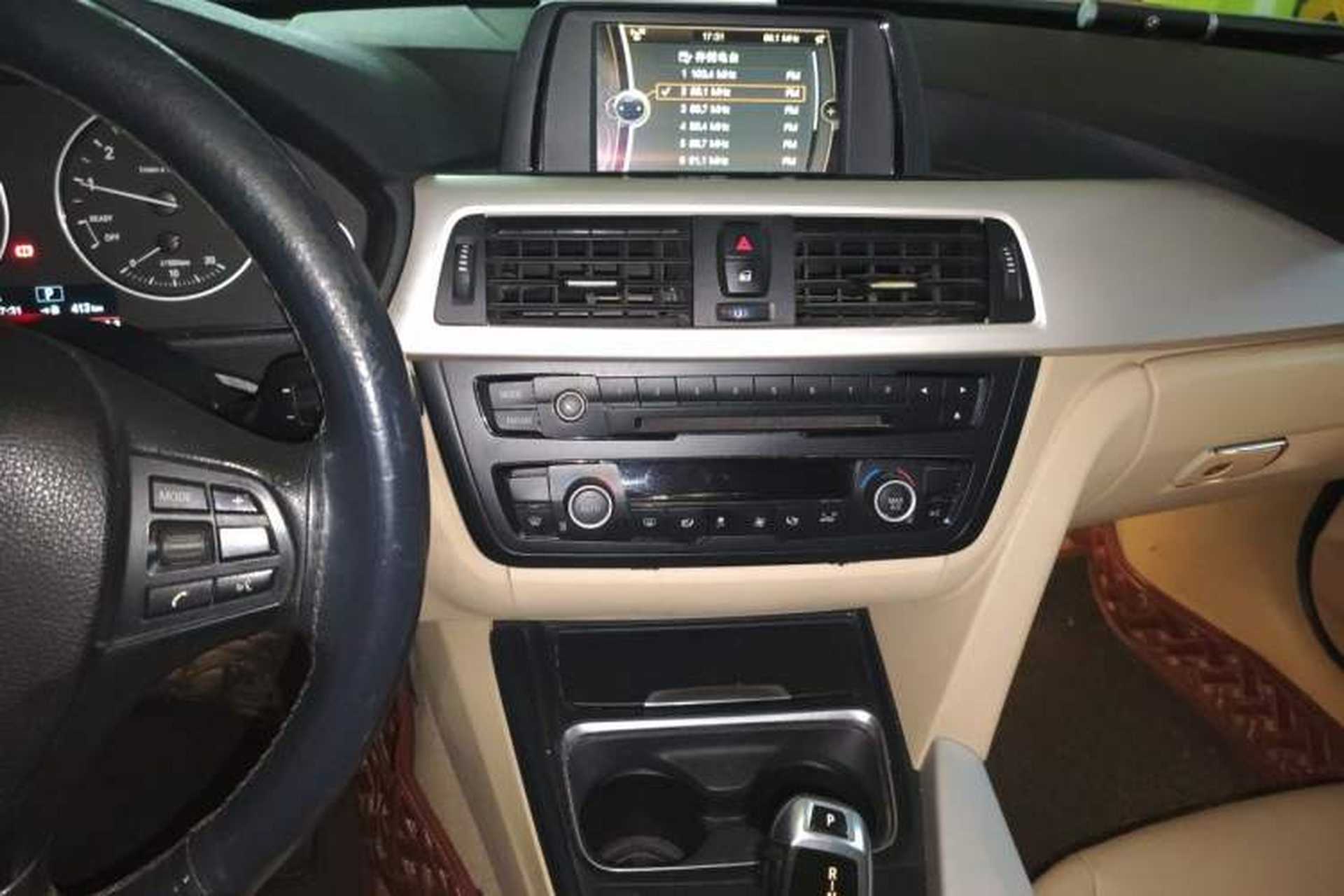 Used BMW 3 Series 2014 320Li Fashion Model Audio And AC Panel