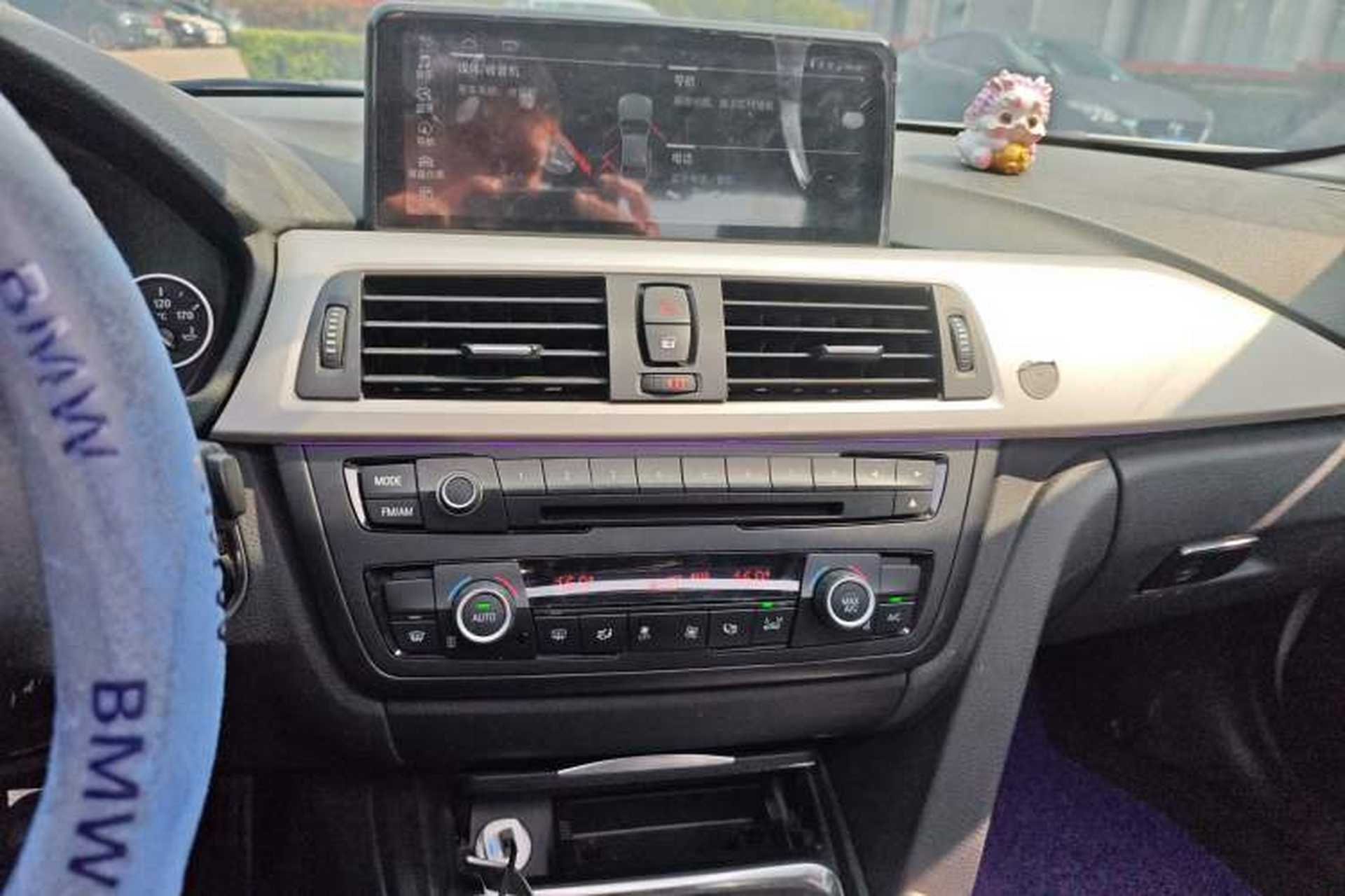Used BMW 3 Series 2014 320Li Fashion Model Audio And AC Panel