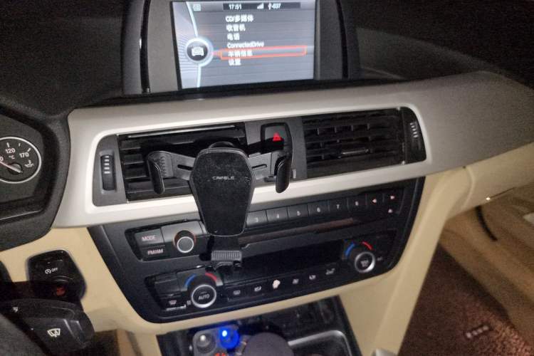 Used BMW 3 Series 2014 320Li Fashion Model Audio And AC Panel