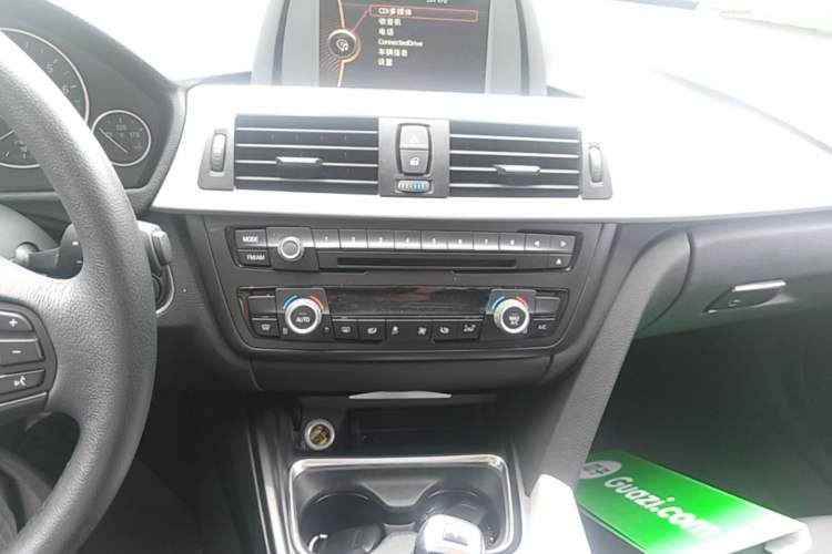 Used BMW 3 Series 2014 320Li Fashion Model Audio And AC Panel