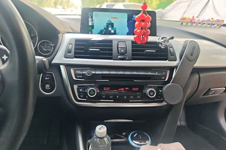 Used BMW 3 Series 2014 320i Sport Edition Audio And AC Panel