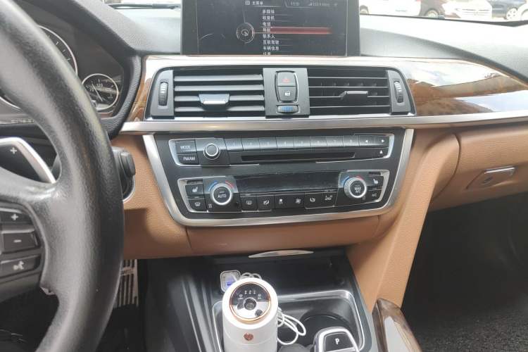 Used BMW 3 Series 2014 320Li Luxury Design Package Audio And AC Panel