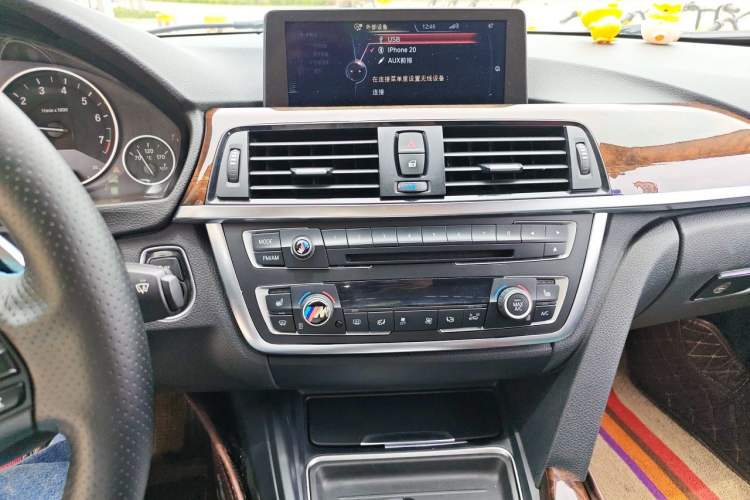 Used BMW 3 Series 2014 320Li Luxury Design Package Audio And AC Panel