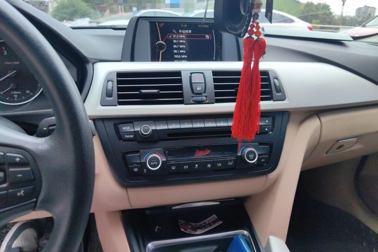 Used BMW 3 Series 2014 320Li Fashion Model Audio And AC Panel