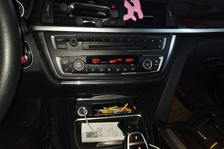 Used BMW 3 Series 2014 320Li Luxury Design Package
