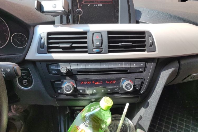 Used BMW 3 Series 2014 320Li Fashion Model Audio And AC Panel