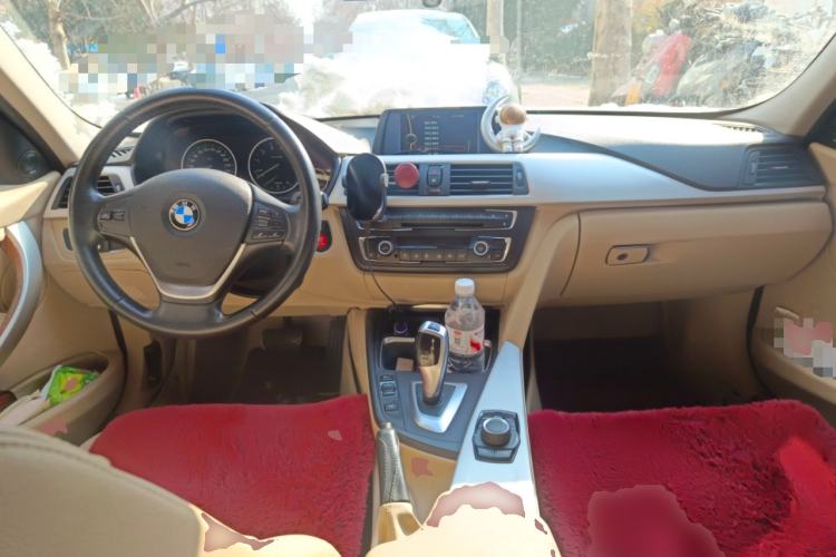 Used BMW 3 Series 2014 320Li Fashion Model Center Console