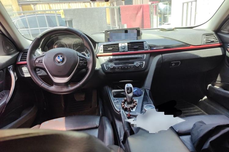 Used BMW 3 Series 2014 320i Sport Design Package Center Console