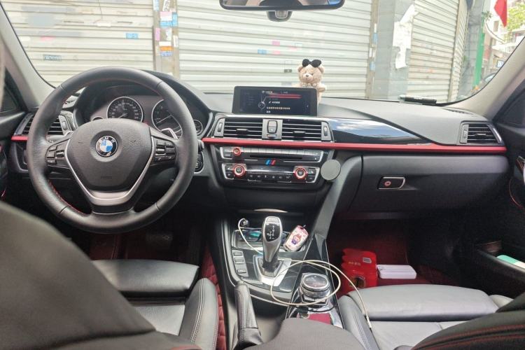 Used BMW 3 Series 2014 328i Sport Design Package Center Console