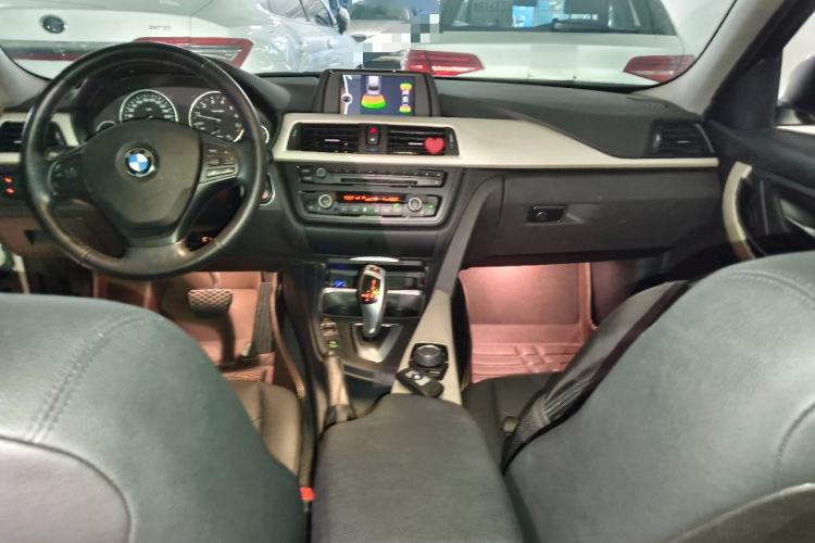 Used BMW 3 Series 2014 320Li Fashion Model Center Console