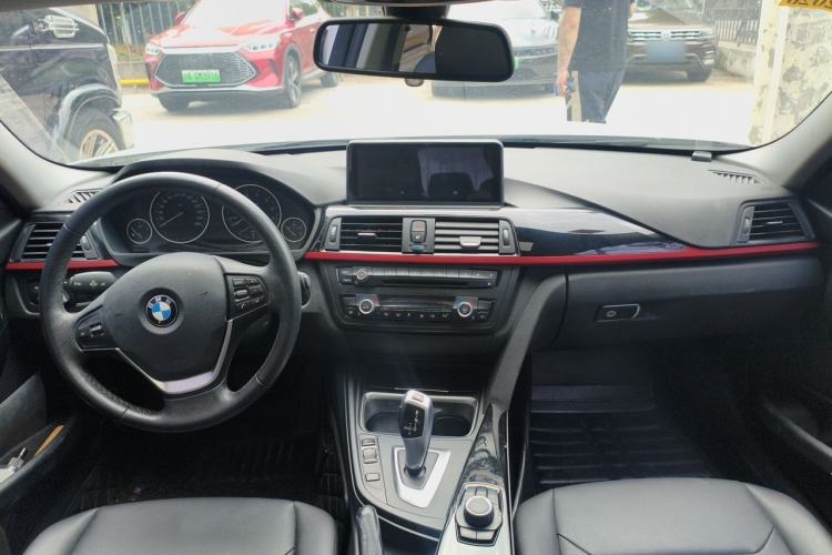 Used BMW 3 Series 2014 320Li Fashion Model Center Console