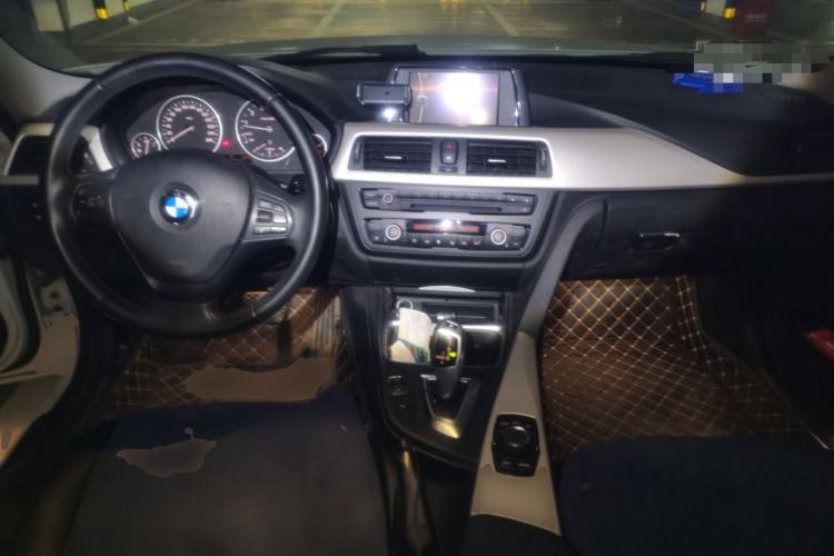 Used BMW 3 Series 2014 320Li Fashion Model Center Console