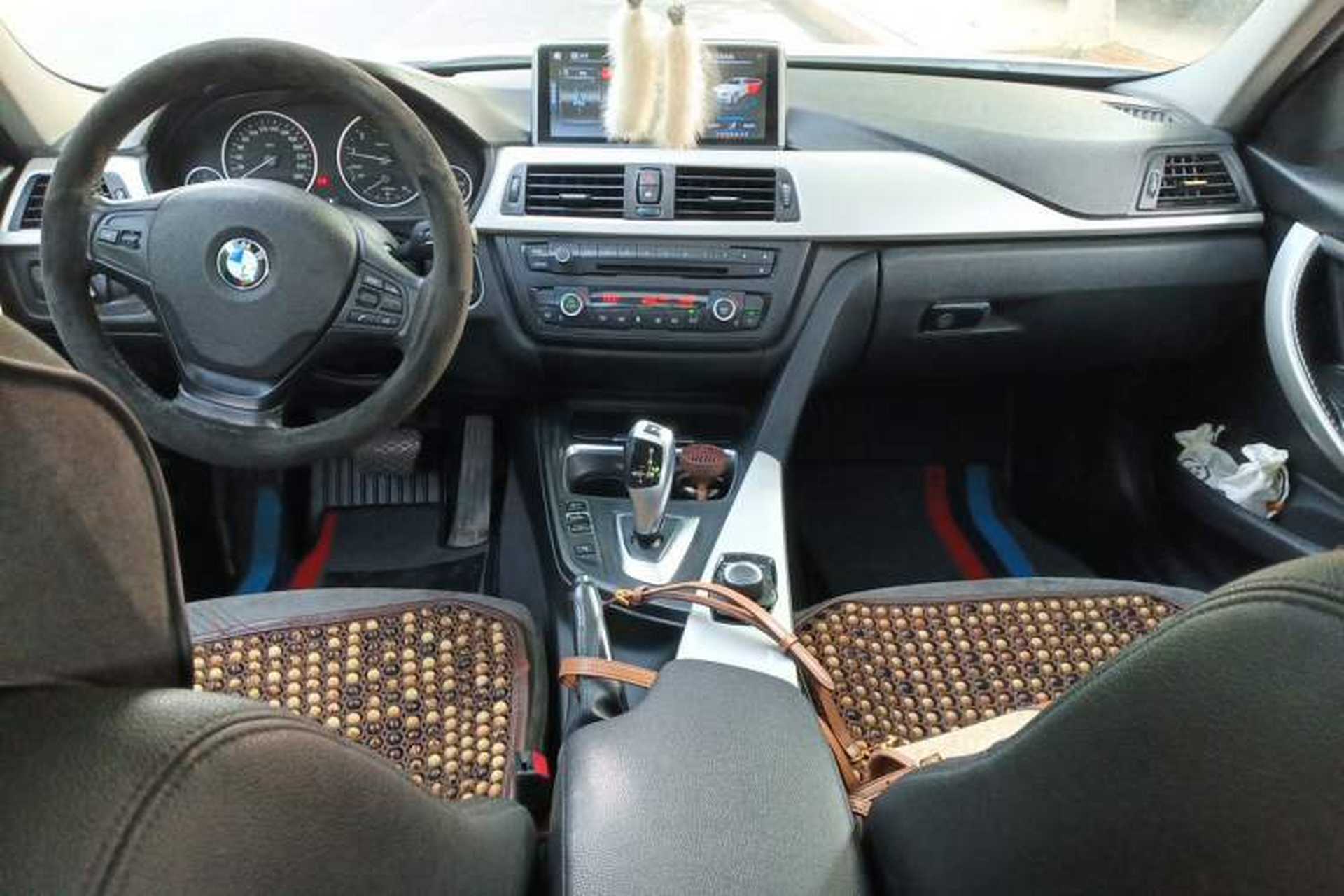 Used BMW 3 Series 2014 320Li Fashion Model Center Console