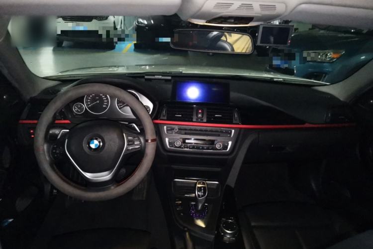 Used BMW 3 Series 2014 328i Sport Design Package Center Console